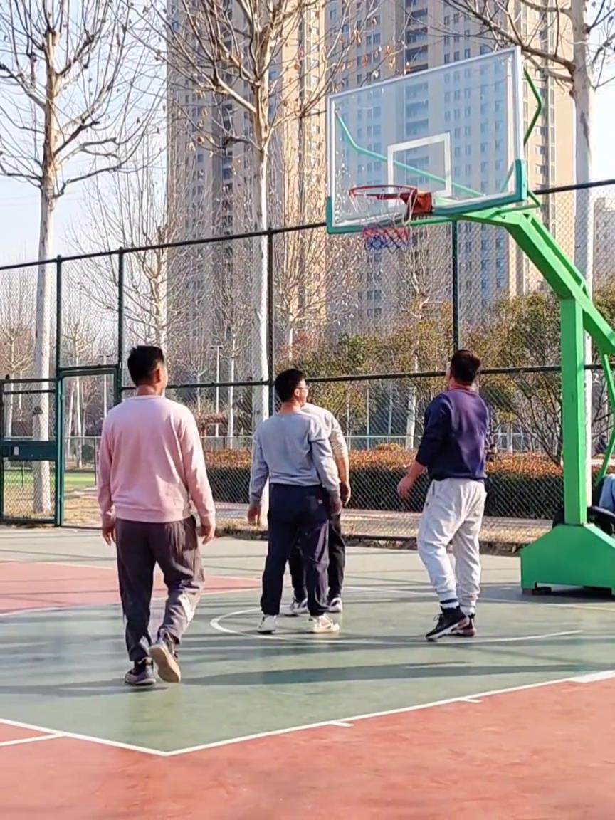 這算什么球風(fēng)？懂球的和不懂球的都進(jìn)來點(diǎn)評下