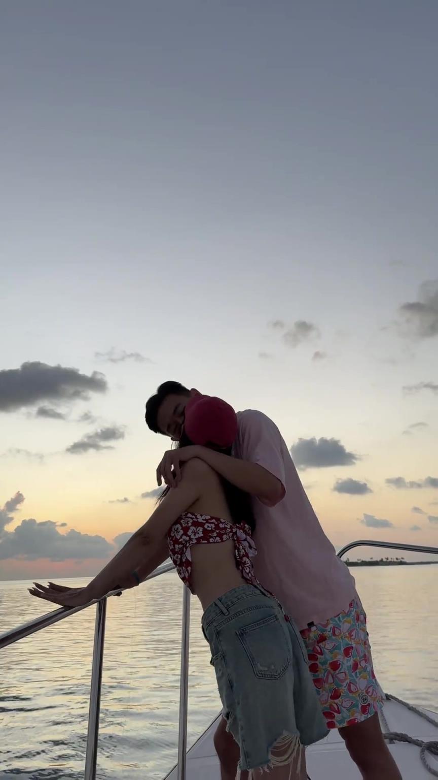 真是郎才女貌！蔣圣龍結(jié)婚這么早，老婆挺有氣質(zhì)的