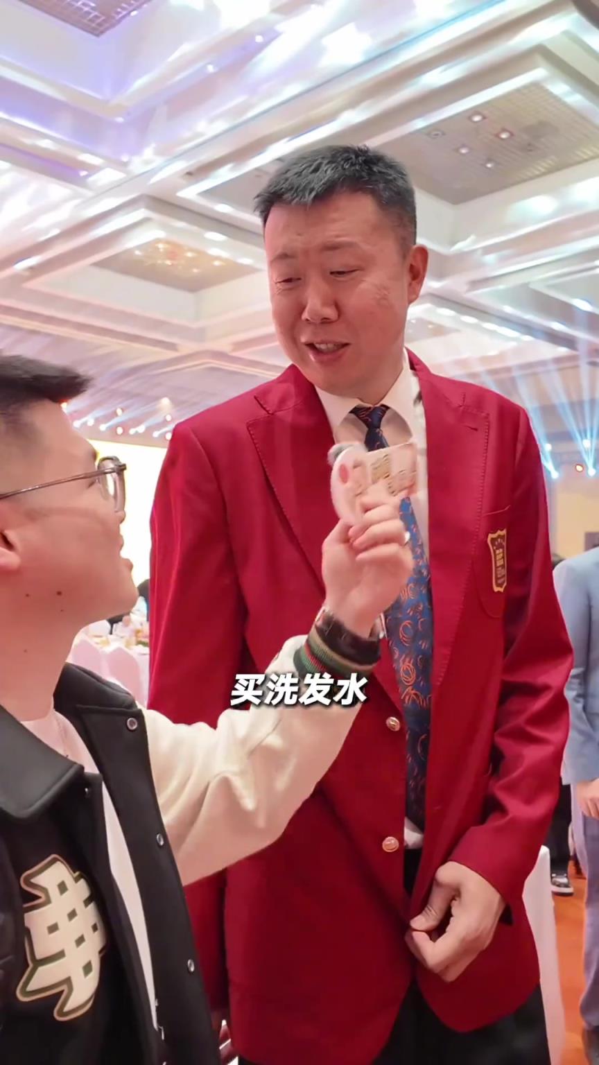 其實有些好奇，以當時的物價，幾十塊錢能買到什么？